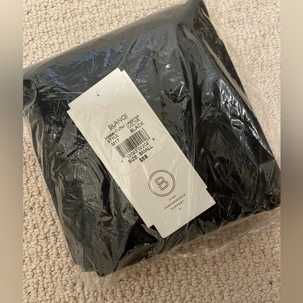 BLANQI *never been worn* hipster cuffed leggings